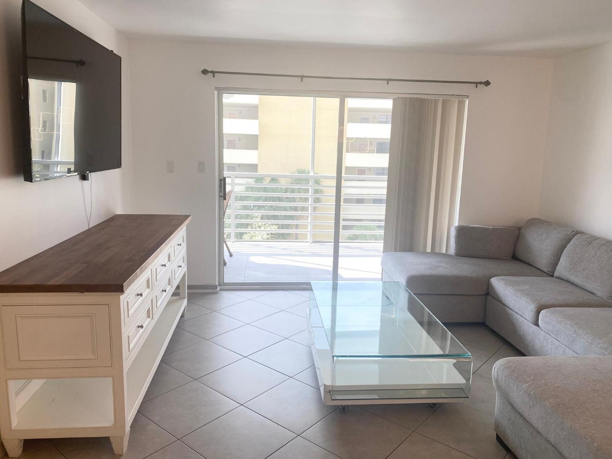 Le Frontenac Villa Sunny Isles Beach Exteriör bild